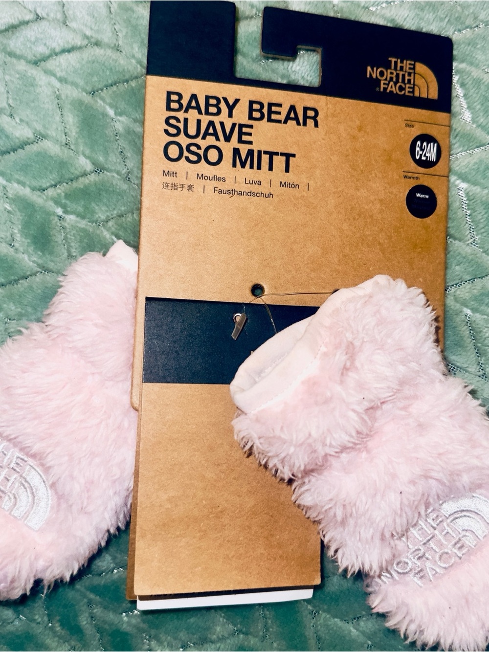 The North Face Baby Bear Suave Mitts in Soft Pink